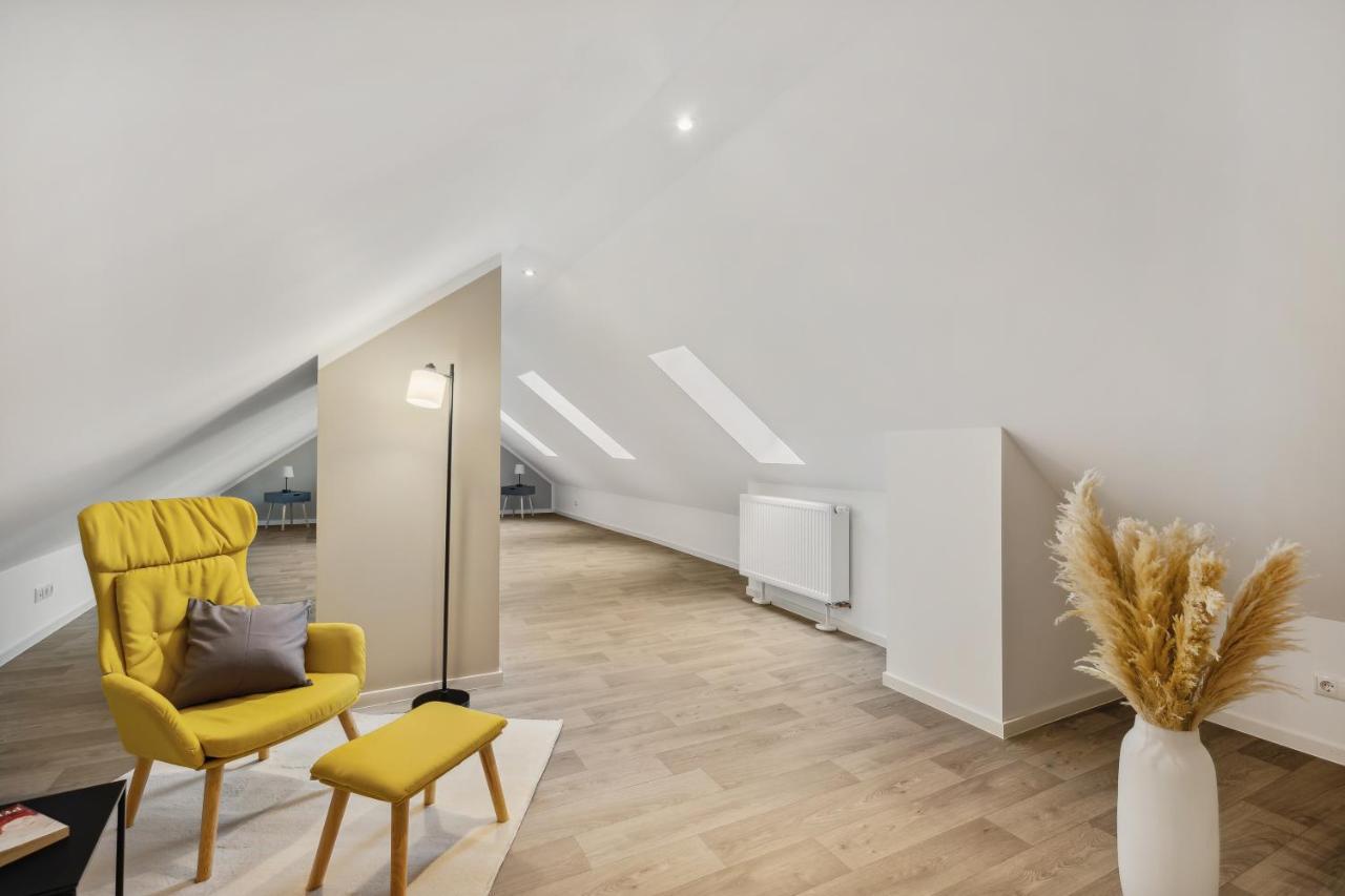 Apartment Easyapartments Stilvoll Zentral Balkon Hauptbahnhof Netflix 130m2