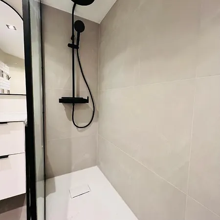 Easyapartments Stilvoll Zentral Balkon Hauptbahnhof Netflix 130M2 Exterior photo