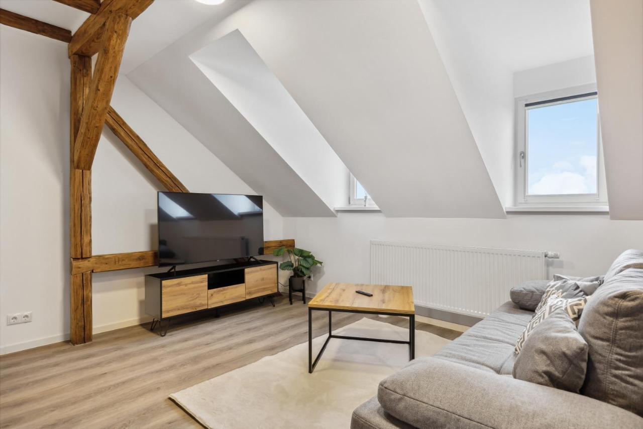 Апартаменты Easyapartments Stilvoll Zentral Balkon Hauptbahnhof Netflix 130m2 *